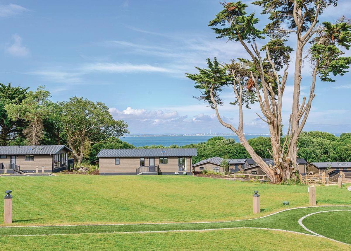 Woodside Bay Lodge Retreat Wootton Bridge  Zewnętrze zdjęcie